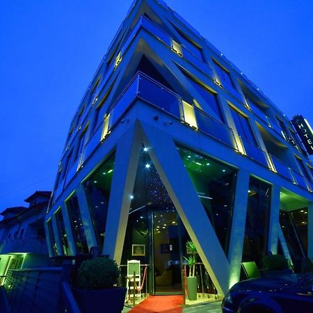 Hotel Palace Velika Kladusa Εξωτερικό φωτογραφία