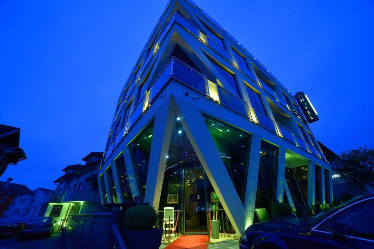 Hotel Palace Velika Kladusa Εξωτερικό φωτογραφία