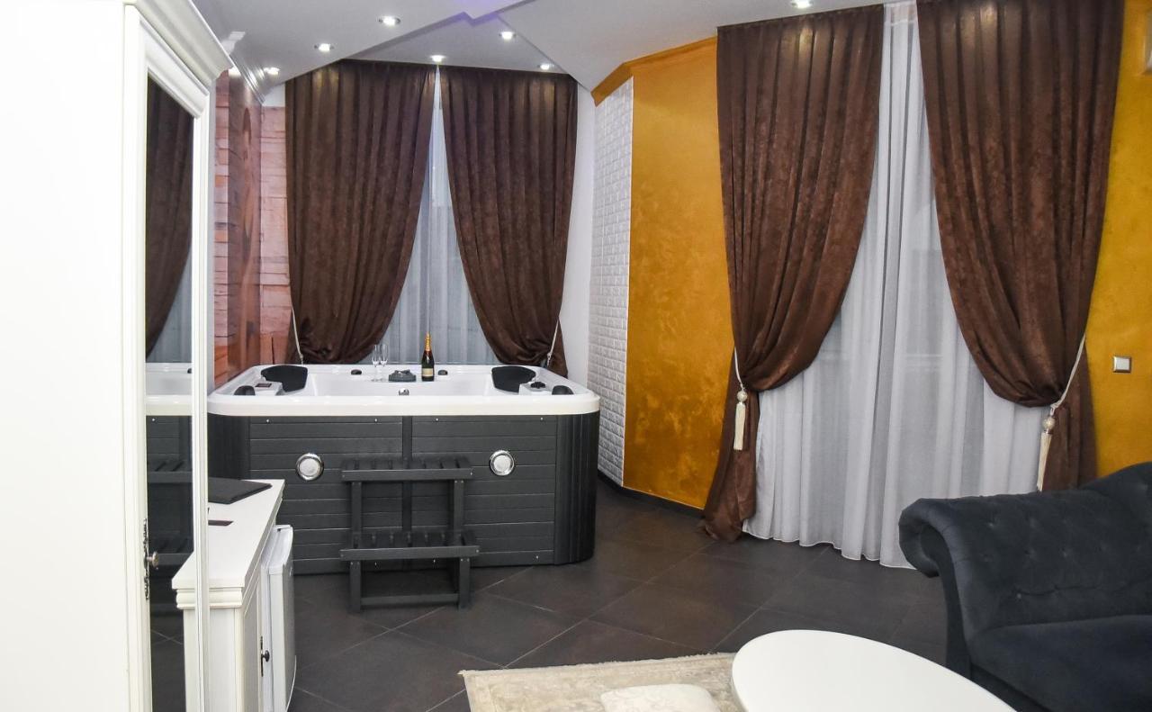 Hotel Palace Velika Kladusa Εξωτερικό φωτογραφία